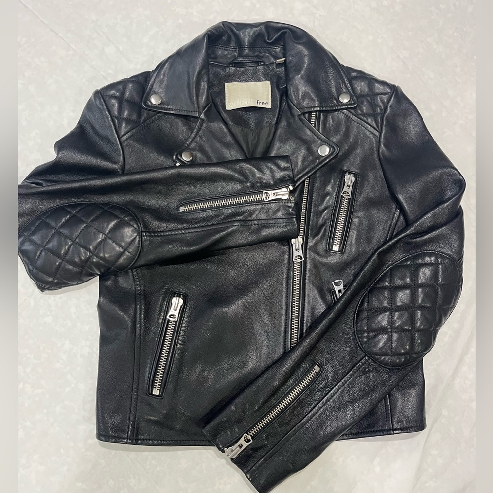ARITZIA Leather Jacket